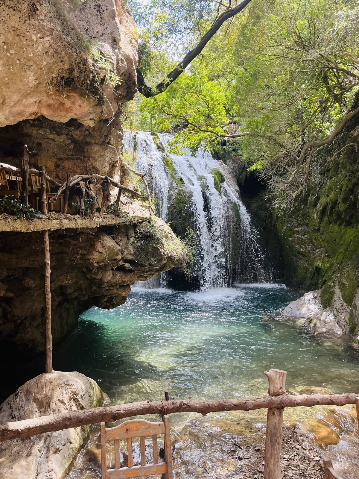 يوم شلالات أقشور