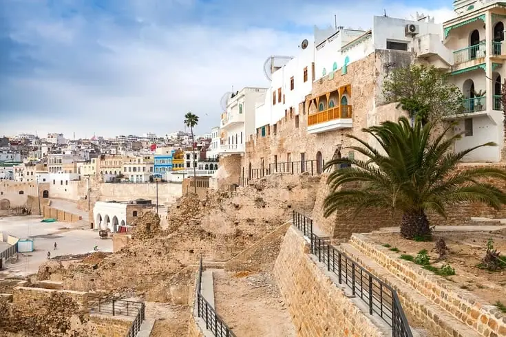من إشبيلية: رحلة يوم كامل إلى طنجة