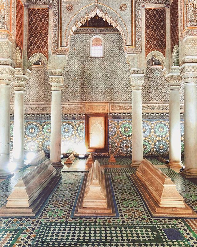 Marrakech: Bahia Palace, Saadian Tombs, Souk and Medina Tour